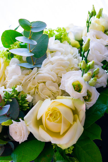 Le bouquet de fleurs tons blanc/vert, "Elégance"